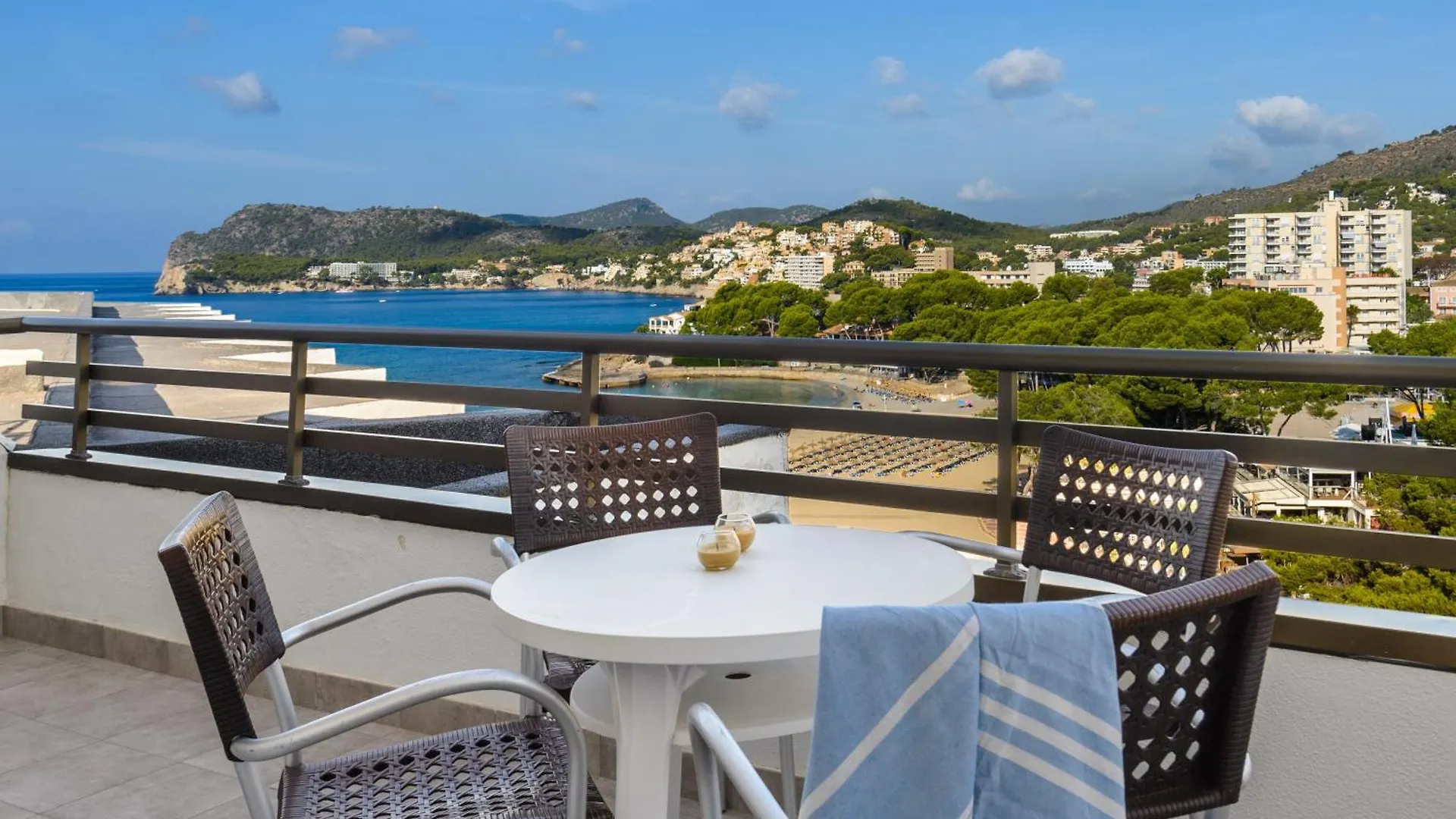 Hotel Vibra Beverly Playa Παγκουέρα 4*,